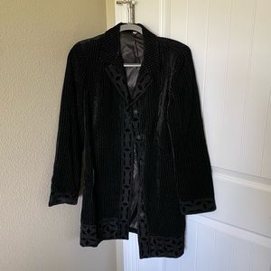 Tahari Black Velvet Coat - size Medium/ Large